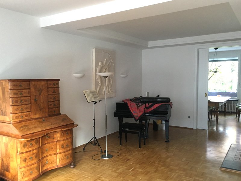 Spachtelung, Grundierung und Anstrich